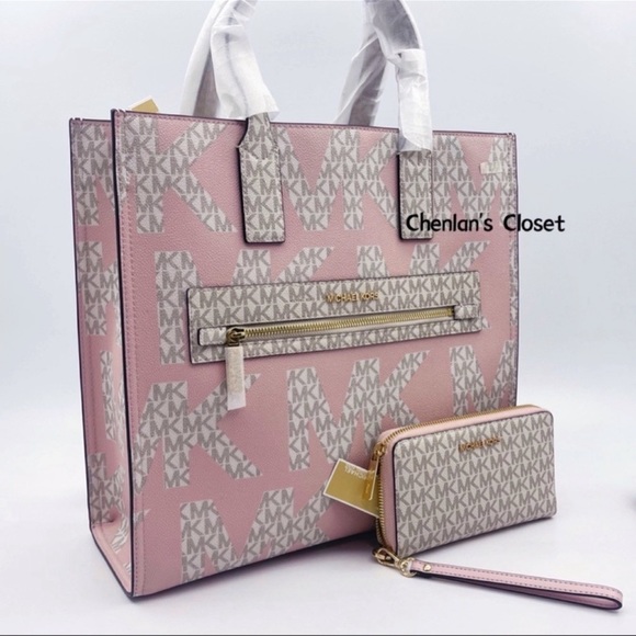 Michael Kors Handbags - 🌸NeW! Michael Kors Kenly LG Logo Tote